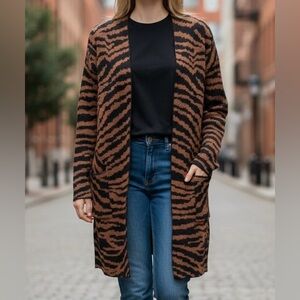 Nine West Open Front Tiger Print Long Cardigan Sweater Duster Sz Medium NWT